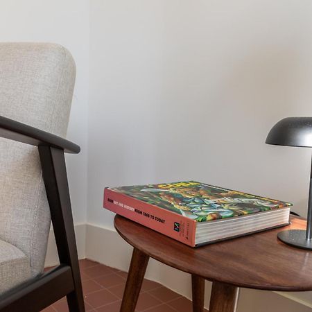 Alvalade 58 - Charming 2 Bedroom Apartment With Ac Near The Airport And City Center Lisbona Esterno foto