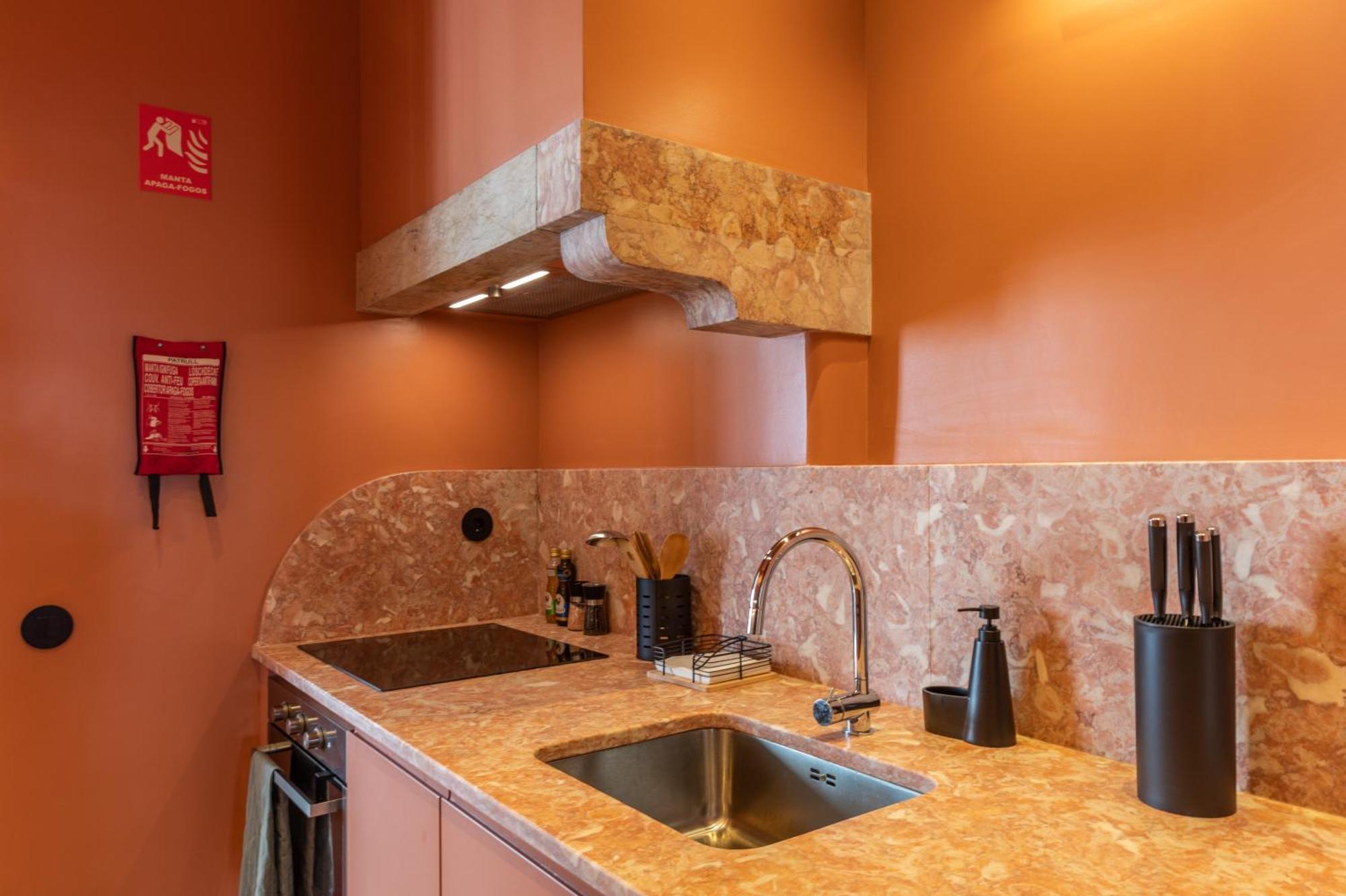 Alvalade 58 - Charming 2 Bedroom Apartment With Ac Near The Airport And City Center Lisbona Esterno foto